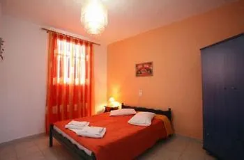 Hotel Chrissi Ammos 2*